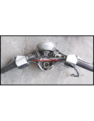 Manillar de Vespa 200 roto