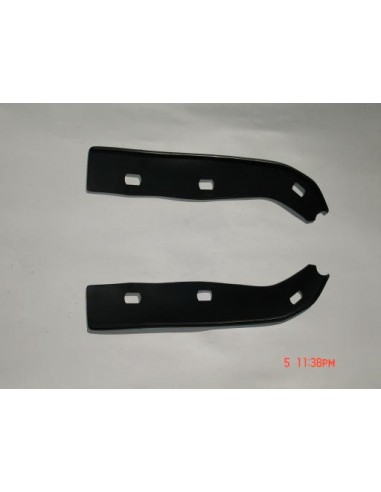 gomas-del-guardabarros-con-el-escudo-negras