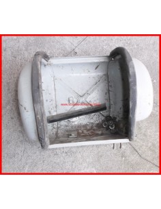 CAJA HERRAMIENTAS LAMBRETTA LI 3 SERIE (usada)