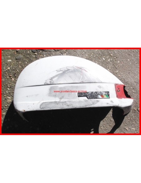 Cofano izquierdo Vespa 200