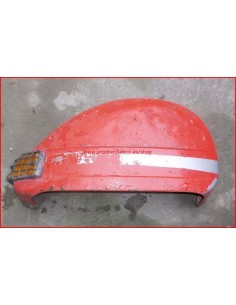 Cofano derecho de Vespa 200...