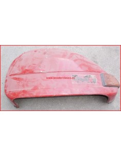 Cofano izquierdo de Vespa...