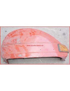 Cofano izquierdo de Vespa...