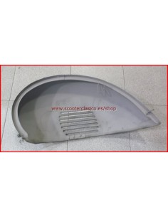 Cofano derecho de Vespa 2