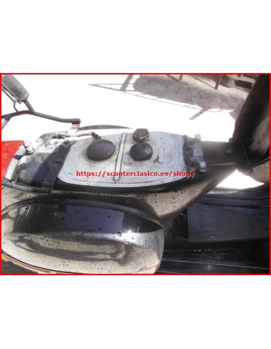 V626 Vespa 200 Iris documentada