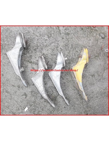 SOPORTE RUEDA DE REPUESTO VESPA 8"