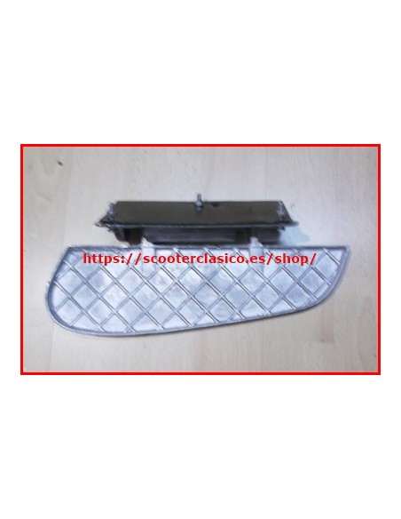 Reposapies de Vespa en Cofano