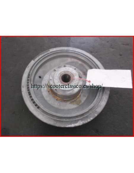 PLATO magnetico de Vespa 200 Femsa