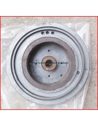 Plato magnetico Vespa 200 Femsa