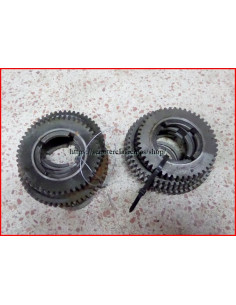 Pi&ntilde;ones motor Vespa 150 S 201m