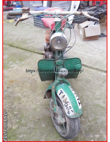 L145 Lambretta D Patinete