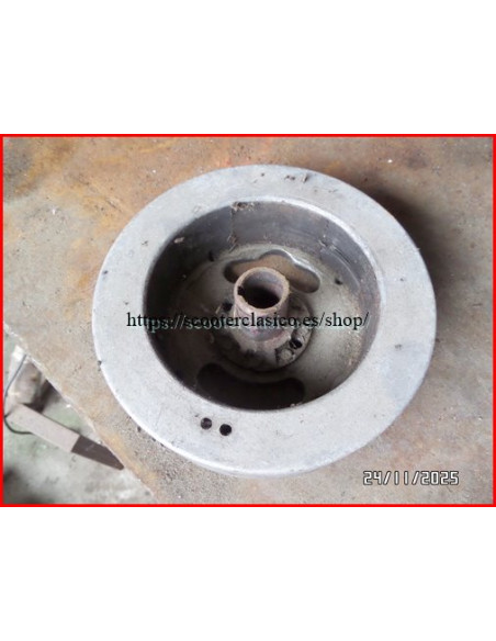 Plato magnetico Vespa 56/58