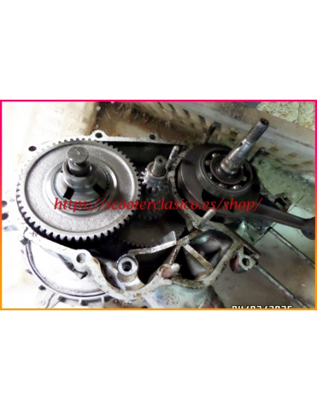 Eje secundario Vespa Sprint con pi&ntilde;ones