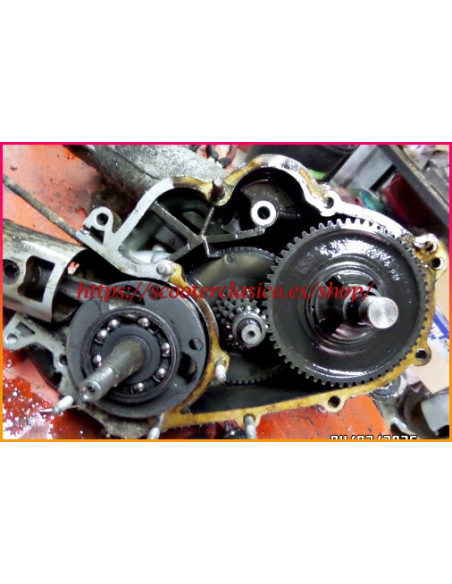 Eje secundario con pi&ntilde;ones Vespa 150