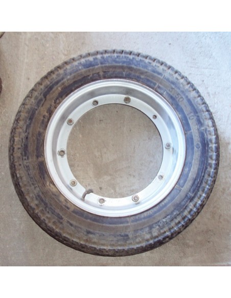 LLANTA USADA CON CUBIERTA DE VESPA