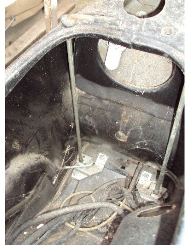 CIERRE COFANO IZQUIERDO PX usado