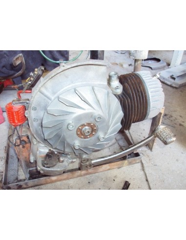 Motor de Vespa 125 reparado