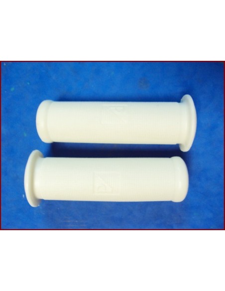 Pu&ntilde;os de Vespa Blancos de 24 mm