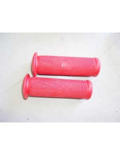 Pu&ntilde;os Rojos de 24mm