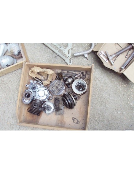 SOPORTE RUEDA REPUESTO 10" USADO