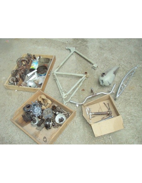 SOPORTE RUEDA REPUESTO 10" USADO