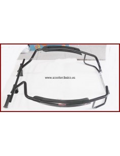 Defensas traseras de la Vespa 200 negras