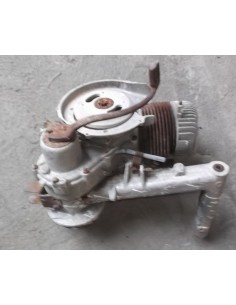 Motor de Vespa faro abajo 2
