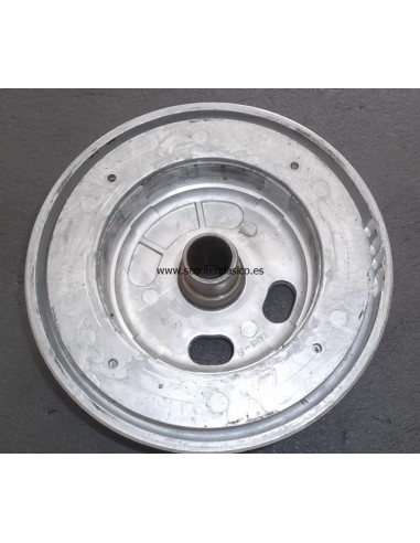 Plato magnetico Femsa de Vespa PK 