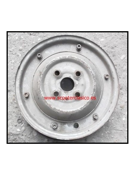 Llanta de Vespa 50 usada