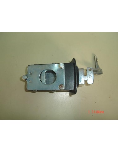 cerradura-asiento-vespa