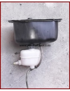 Deposito de Vespa PX usado