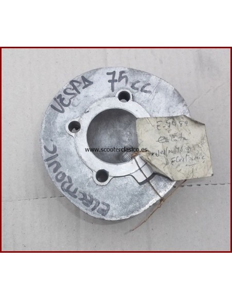 Culata de Vespa 75 nueva
