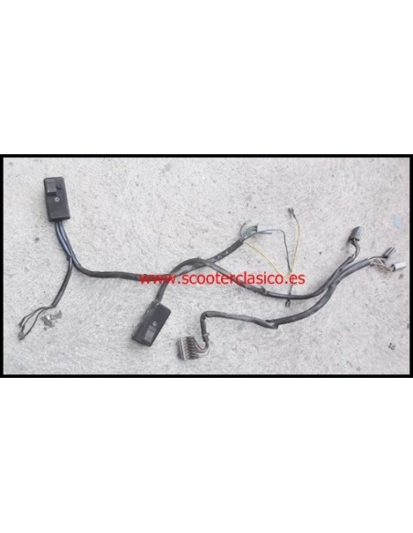 Interruptor de luces Vespa Iris usado