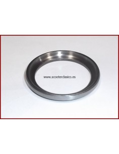 Cazueleta inferior chasis horquilla Vespa antigua