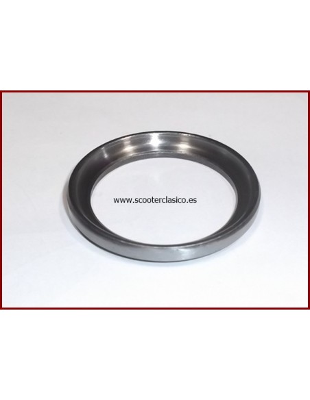 Cazueleta inferior chasis horquilla Vespa antigua