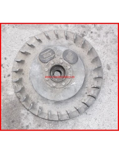 Plato magnetico de Vespa Junior