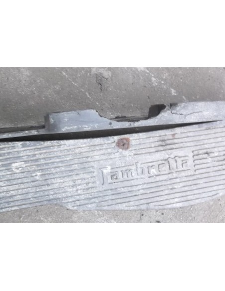 Adorno estriberas Lambretta LD usadas