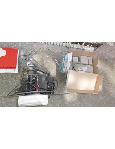 Maquina para copiar llaves antigua